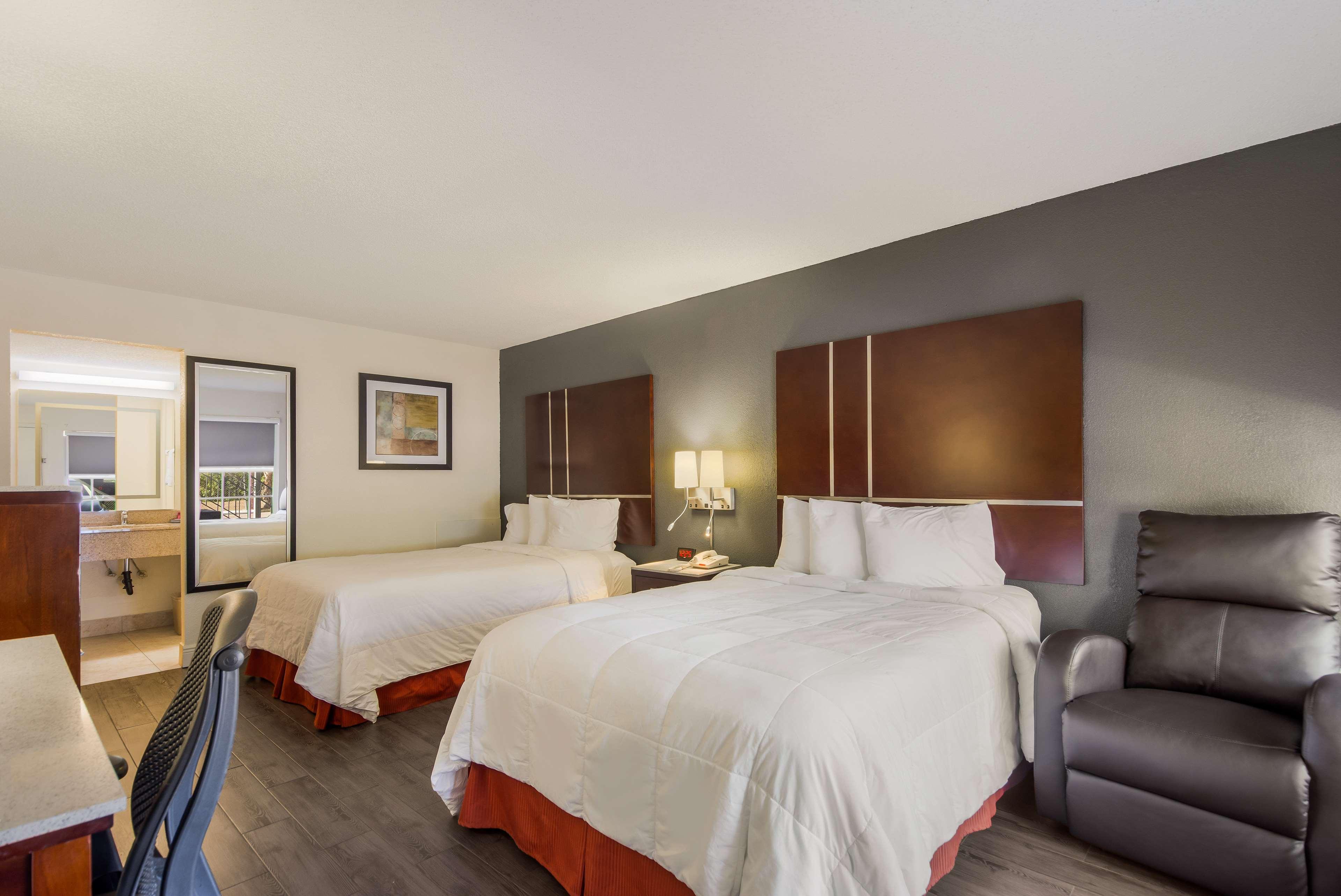 Surestay Hotel By Best Western Sarasota Lido Beach Εξωτερικό φωτογραφία