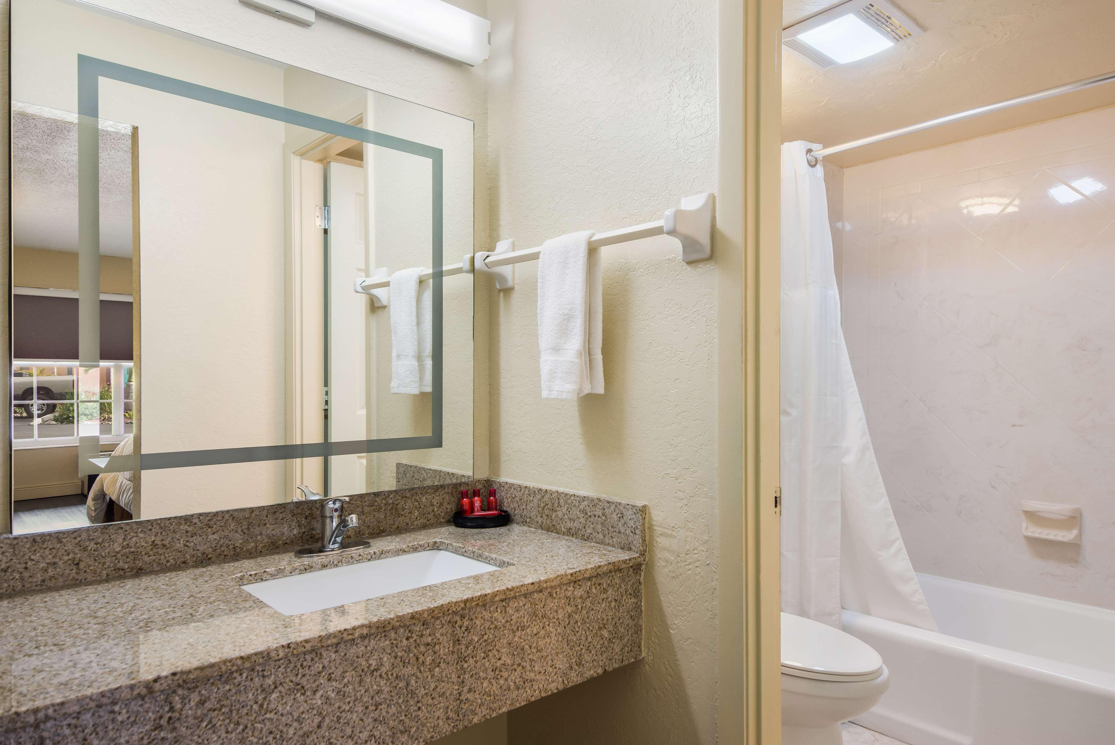 Surestay Hotel By Best Western Sarasota Lido Beach Εξωτερικό φωτογραφία