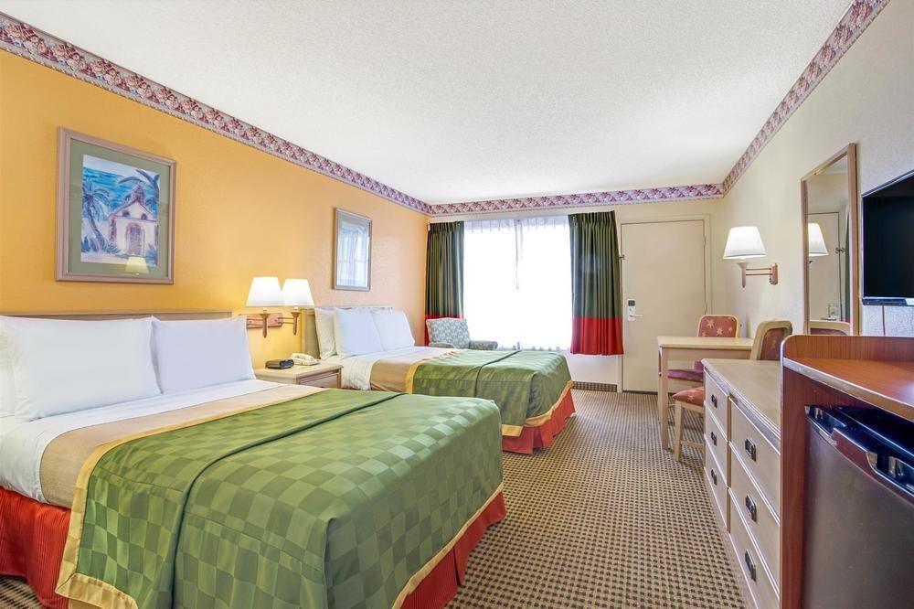 Surestay Hotel By Best Western Sarasota Lido Beach Εξωτερικό φωτογραφία